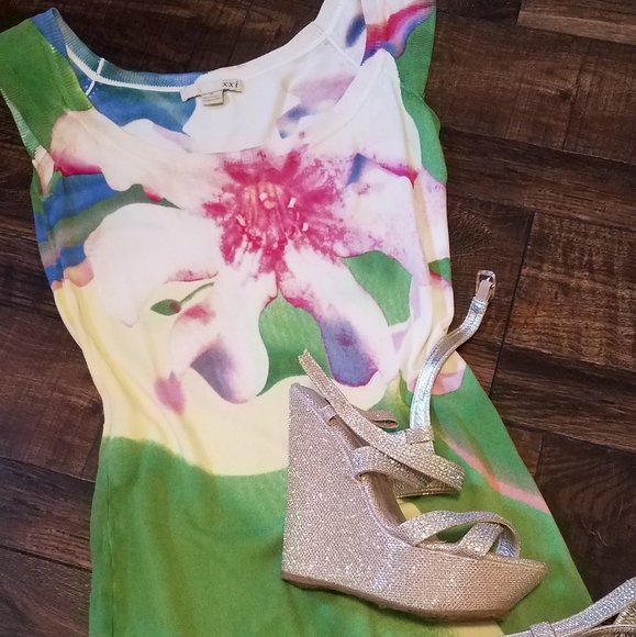 F21 Flower Mini Dress - Picture 5 of 7